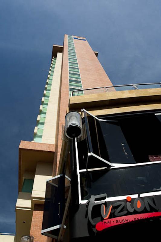 Centro Comercial La Strada, El Poblado, Medellin, ...