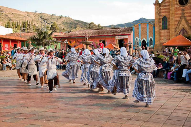 Danza Floclorica, Raquira, Boyaca, Tunja, Colombia