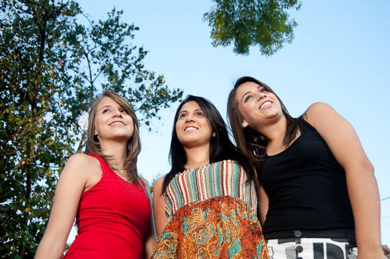 Hermanas Sonriendo