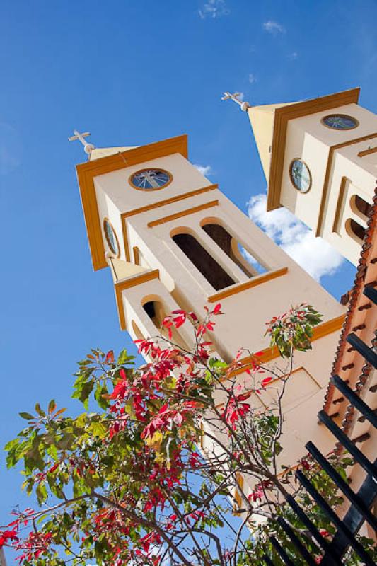 Iglesia de Nuestra SeÃ±ora de la Salud, Sutamarc...