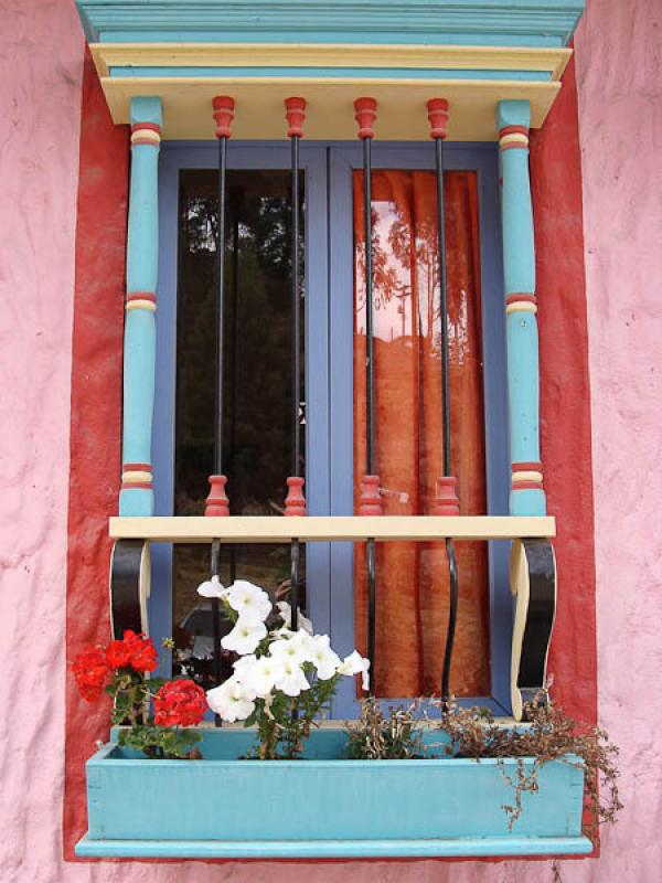 Ventana Colonial, Pueblito Boyacense, Tocogua, Dui...