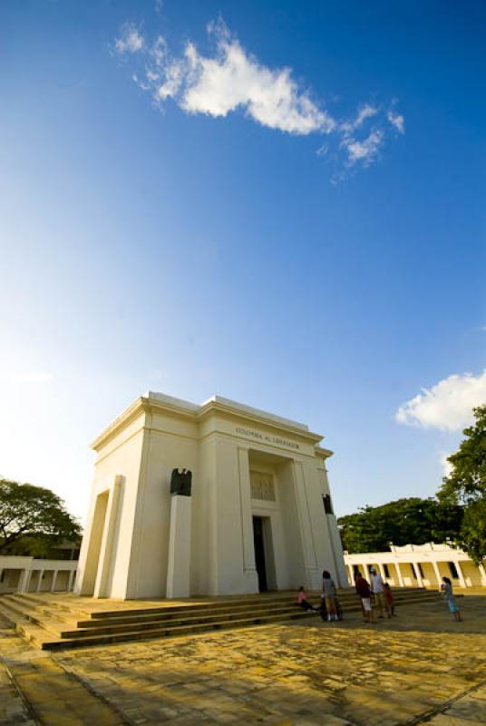 Altar de la Patria, Quinta de San Pedro Alejandrin...