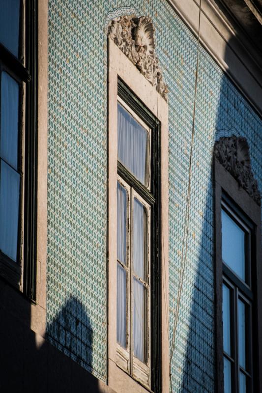 Ventana de una Vivienda, Lisboa, Portugal, Europa ...