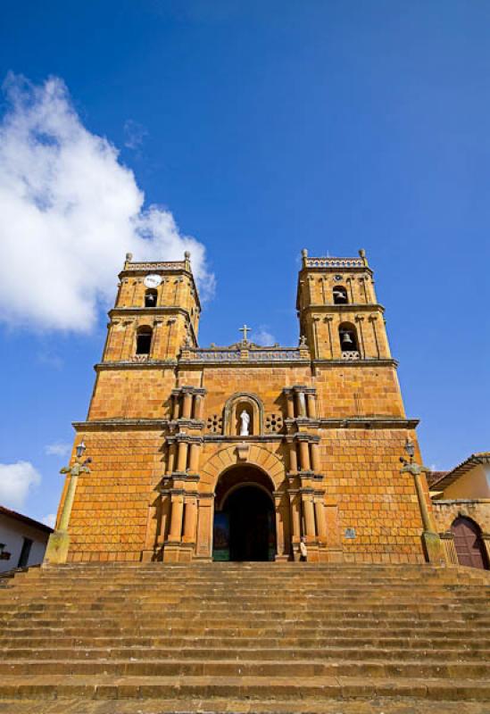 Iglesia La Inmaculada Concepcion y San Lorenzo Mar...