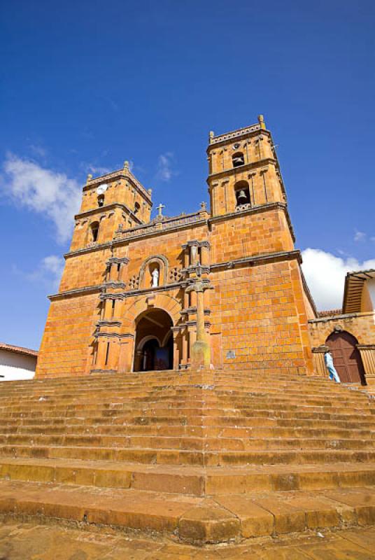 Iglesia La Inmaculada Concepcion y San Lorenzo Mar...