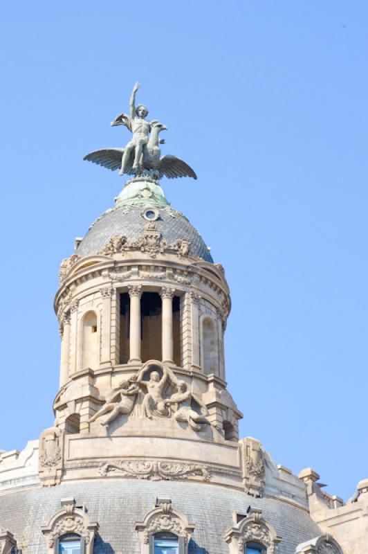 Edificio La Union y el Fenix, Paseo de Gracia, Bar...