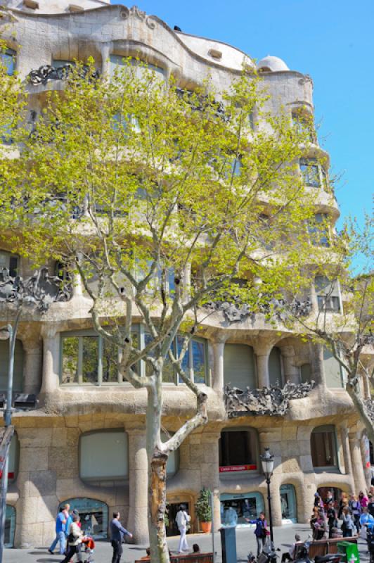 Casa Mila, Paseo de Gracia, Barcelona, CataluÃ±a...