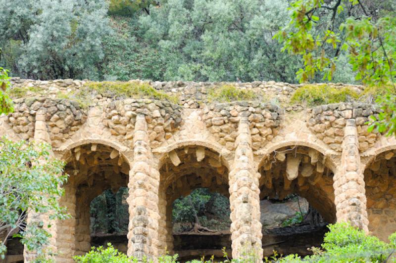 Viaducto, Parque GÃ¼ell, Barcelona, CataluÃ±a,...