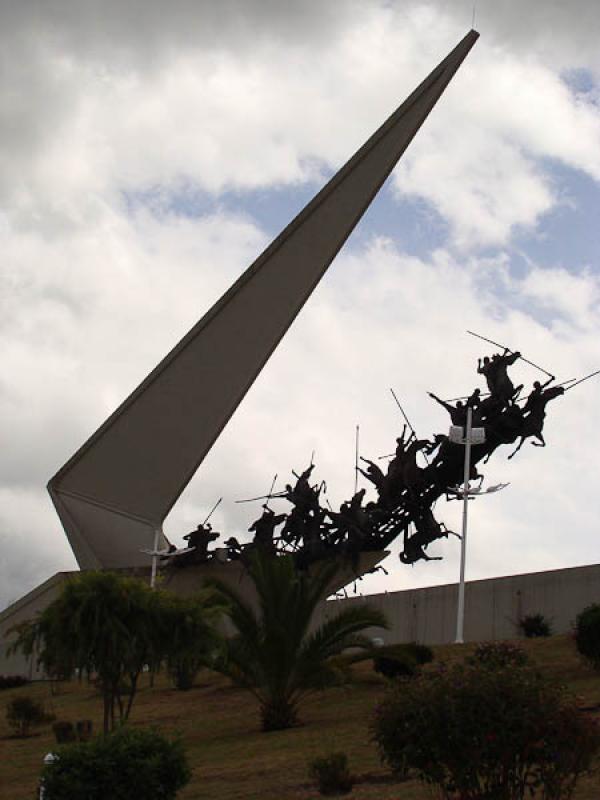 Monumento de los Lanceros del Pantano de Vargas, P...