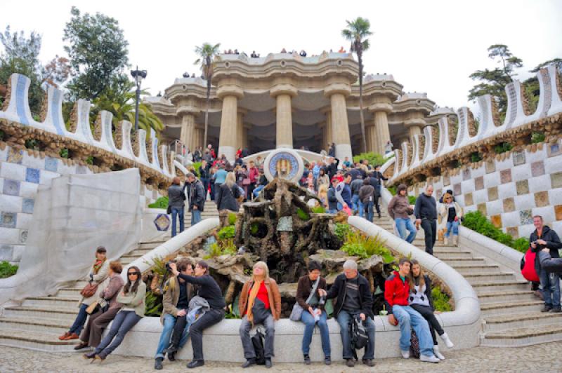 Parque GÃ¼ell, Barcelona, CataluÃ±a, EspaÃ±a...