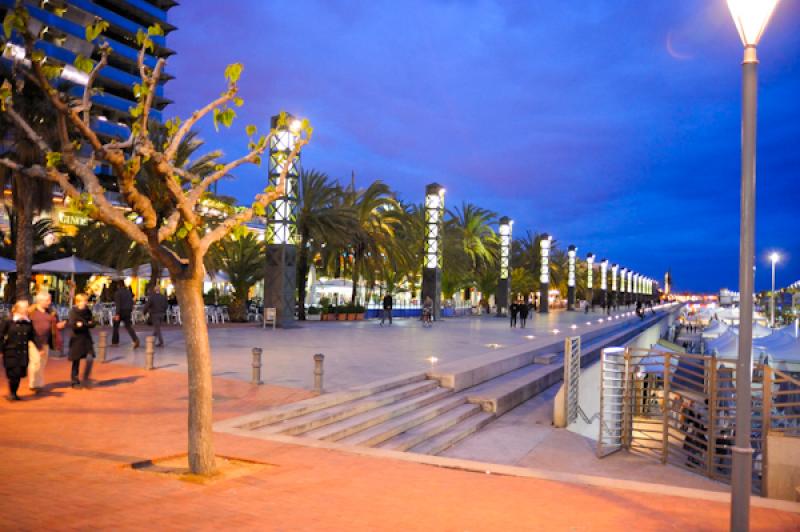 Centro Comercial Marina Village, La Barceloneta, C...