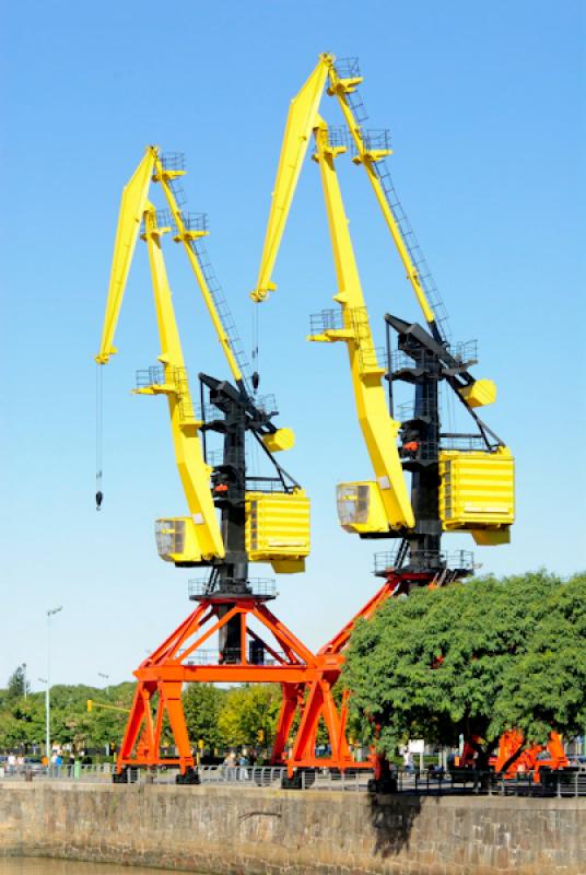 Gruas en Puerto Madero, Buenos Aires, Argentina, S...