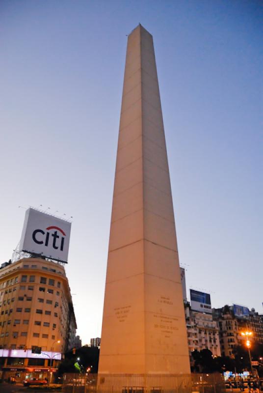 Obelisco de Buenos Aires, Buenos Aires, Argentina,...