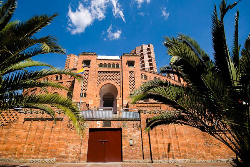 Plaza de Toros de Santamaria, Centro Internacional...