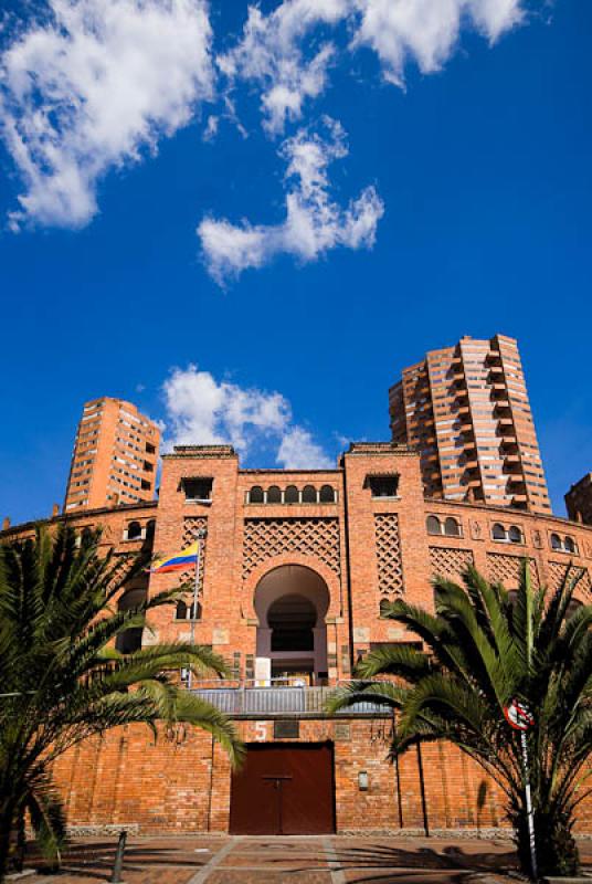 Plaza de Toros de Santamaria, Centro Internacional...