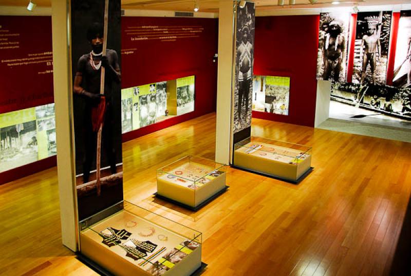 Sala de Exposicion Temporal, Museo del Oro, Bogota...