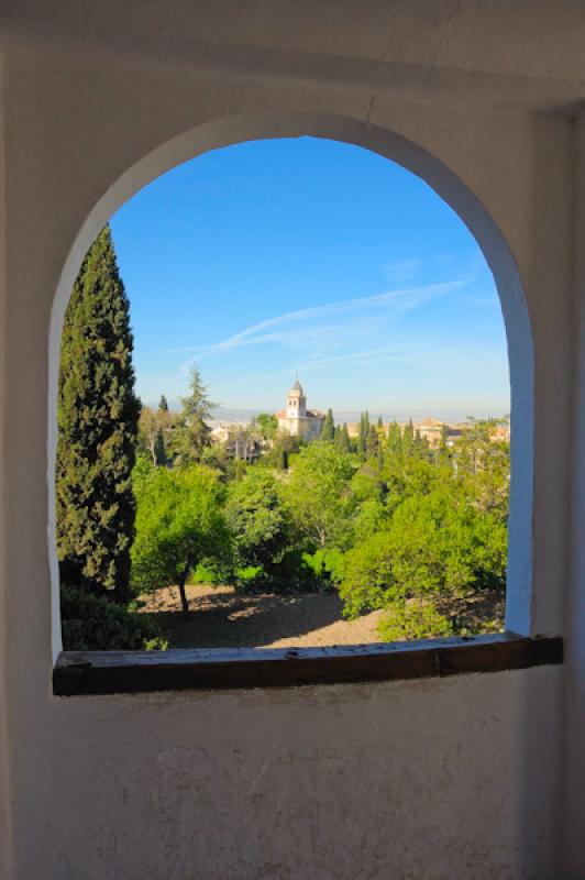 Ventana de Generalife, Alhambra, Granada, Andaluci...