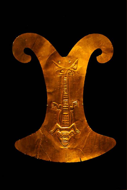 Pectoral Oro, Museo del Oro, Bogota, Cundinamarca,...