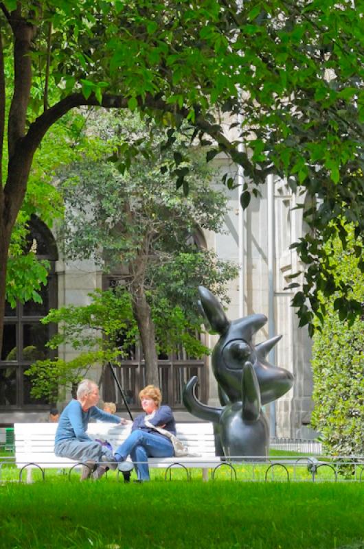 Museo Nacional Centro de Arte Reina Sofia, Edifici...