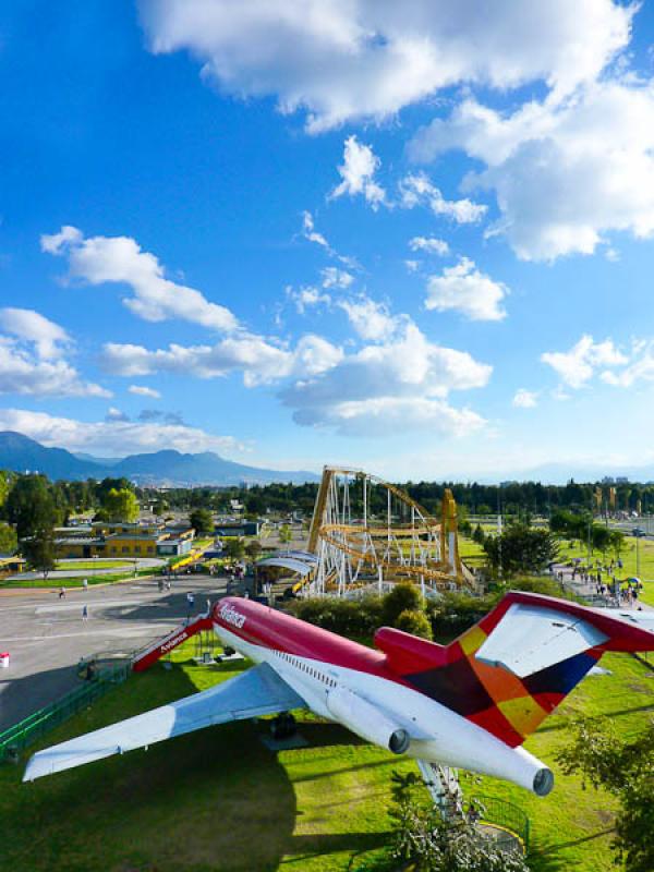 Avion Avianca, Parque Salitre Magico, Bogota, Cund...