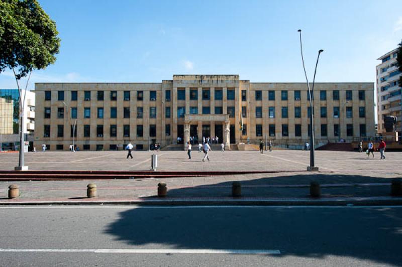 Palacio de Justicia, Plaza Civica Luis Carlos Gala...