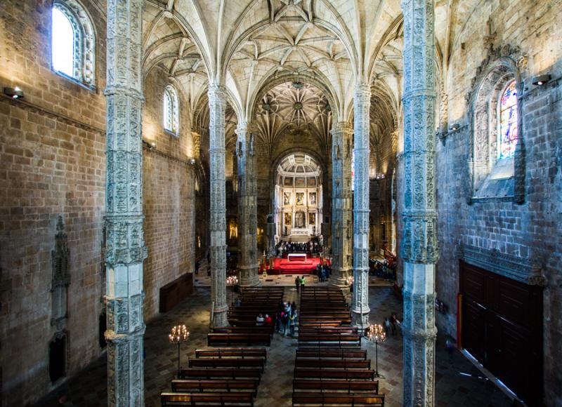 Interior del Monasterio de los Jeronimos de Belem,...