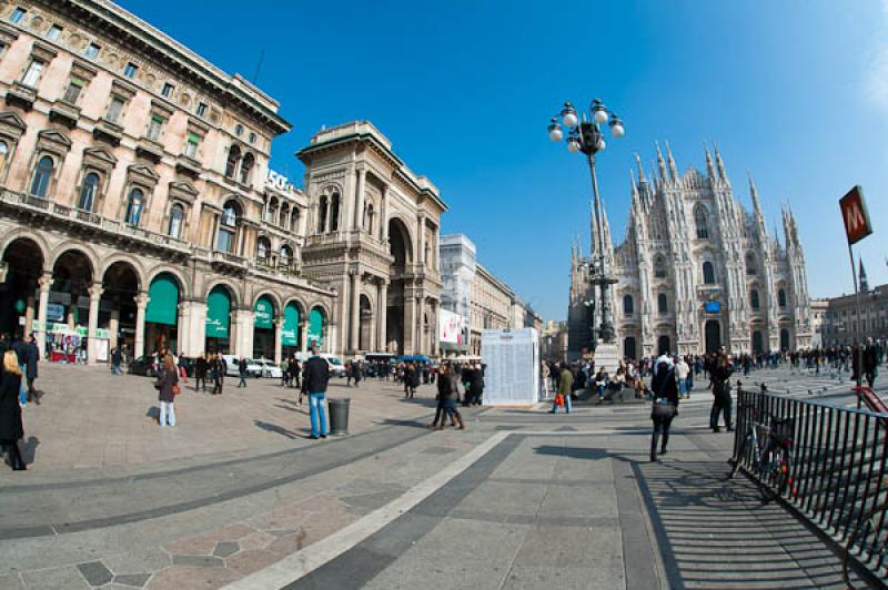 Plaza del Duomo, Milan, Lombardia, Italia, Europa ...