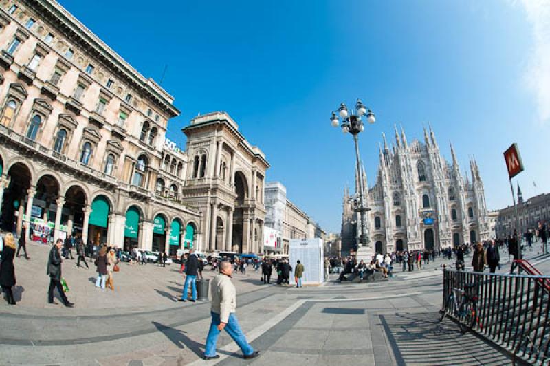 Plaza del Duomo, Milan, Lombardia, Italia, Europa ...