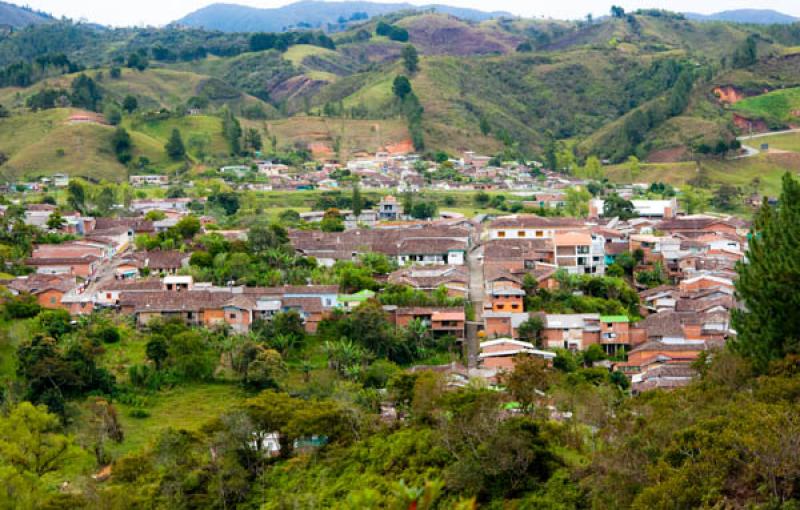 Panoramica de Carolina del Principe, Norte Antioqu...