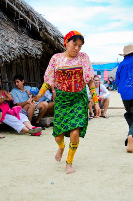 Baile Kuna, Guna Yala, Archipielago de San Blas, E...