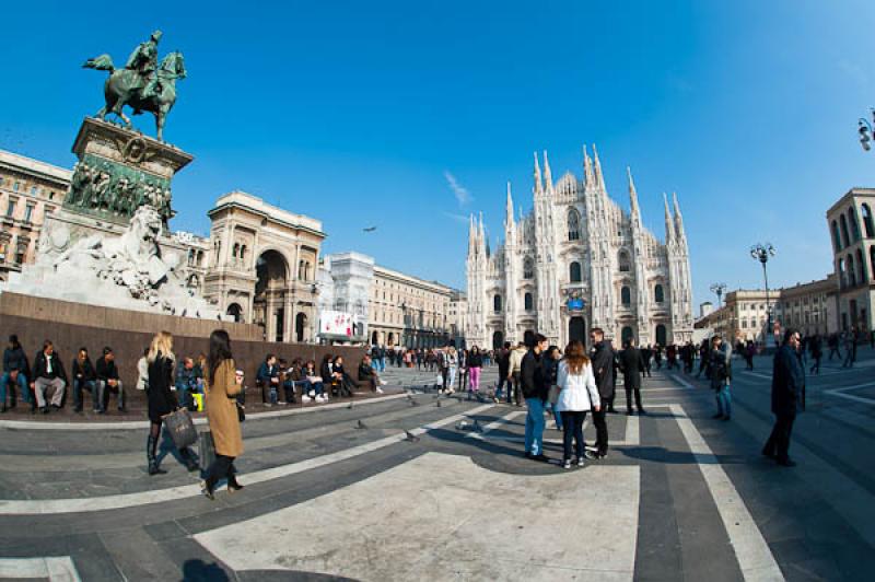 Plaza del Duomo, Milan, Lombardia, Italia, Europa ...