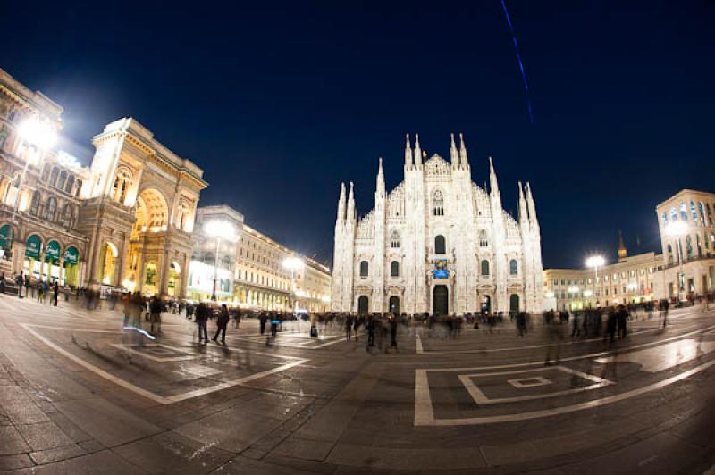 Plaza del Duomo, Milan, Lombardia, Italia, Europa ...