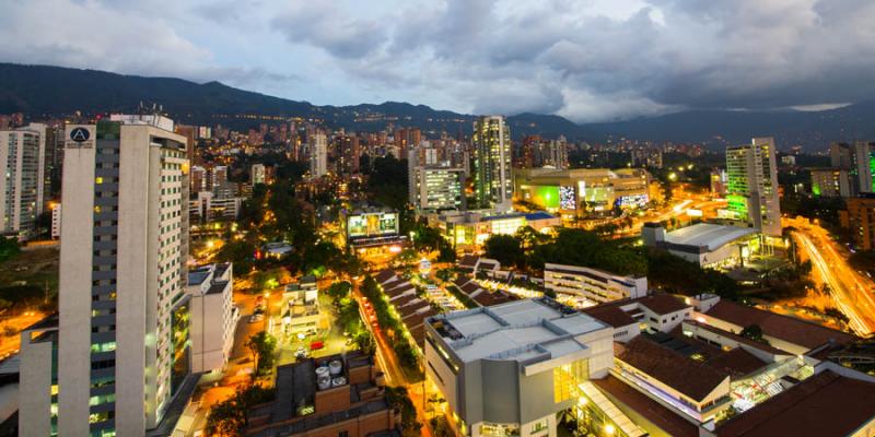 Panoramica de El Poblado, Medellin, Antioquia, Col...