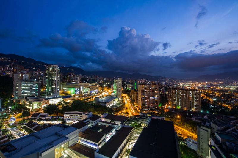 Panoramica de El Poblado, Medellin, Antioquia, Col...