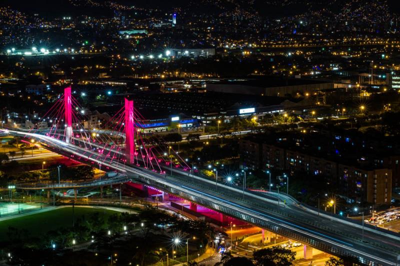 Puente de la Calle 4 Sur, Medellin, Antioquia, Col...