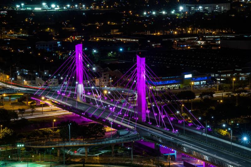 Puente de la Calle 4 Sur, Medellin, Antioquia, Col...