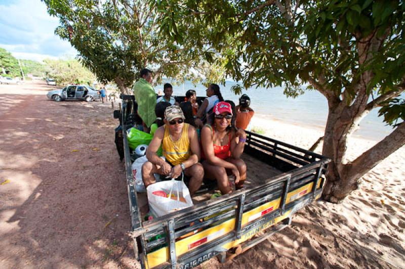 Turistas en Belterra, Brasil, Brasilia, Sur Americ...