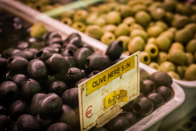 Venta de Aceitunas, Mercado de Sant`Ambrogio, Flor...