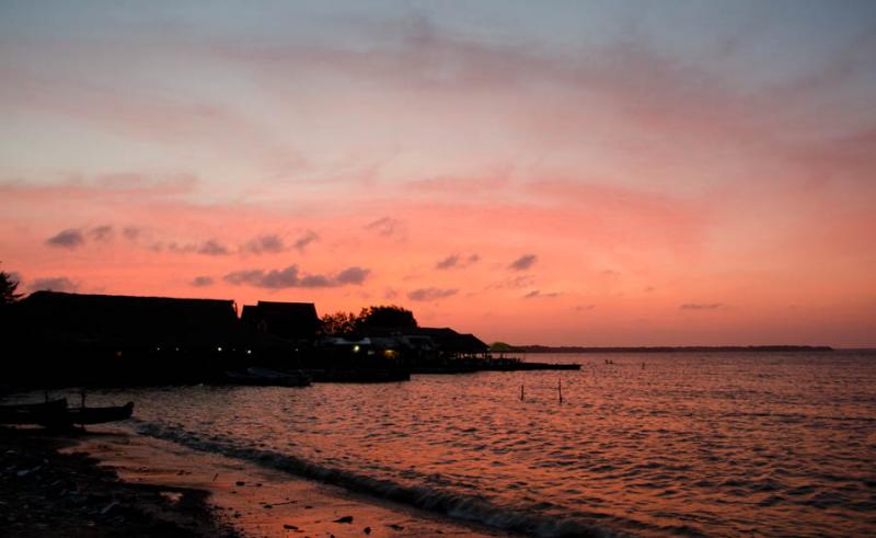 Atardece en Bahia de Cispata, San Antero, Cordoba,...