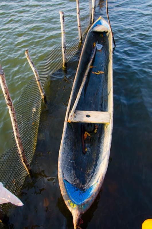 Canoa en la Bahia de Cispata, San Antero, Cordoba,...