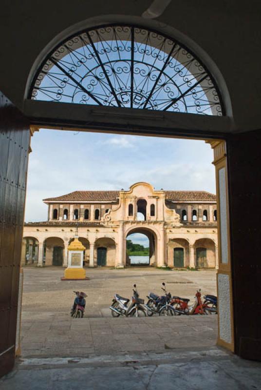 Edificio del Mercado, Santa Cruz de Mompox, Mompos...