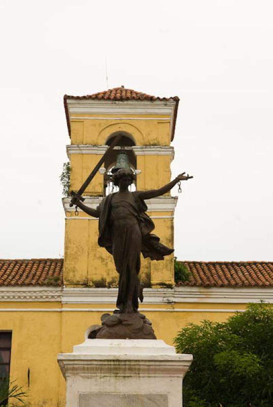 Estatua de La Libertad y la Consigna del Libertado...