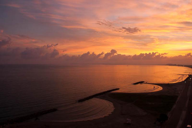 Atardecer en Barrio El Cabrero, Cartagena, Bolivar...