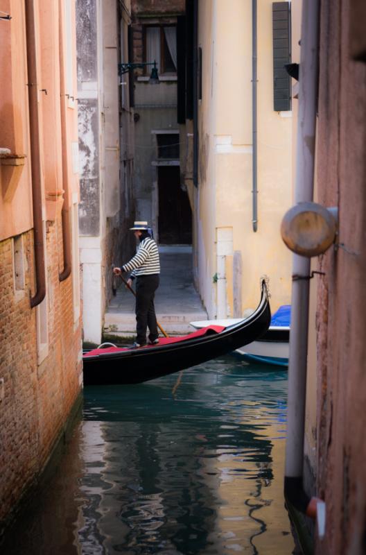 Canal Interno de Venecia, Veneto, Italia, Europa O...