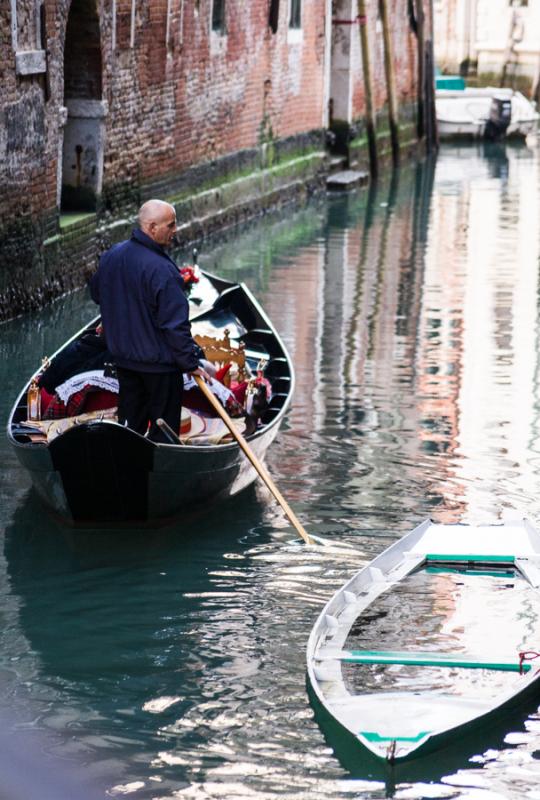 Canal Interno de Venecia, Veneto, Italia, Europa O...