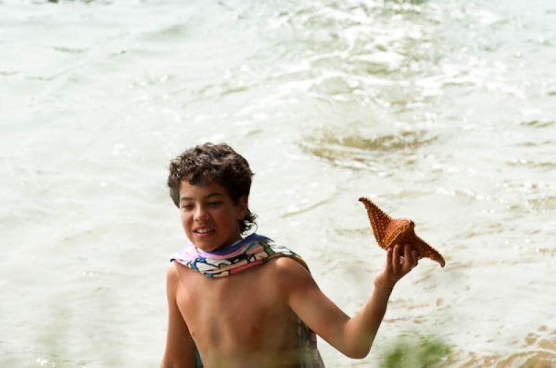 NiÃ±o con una Estrella de Mar