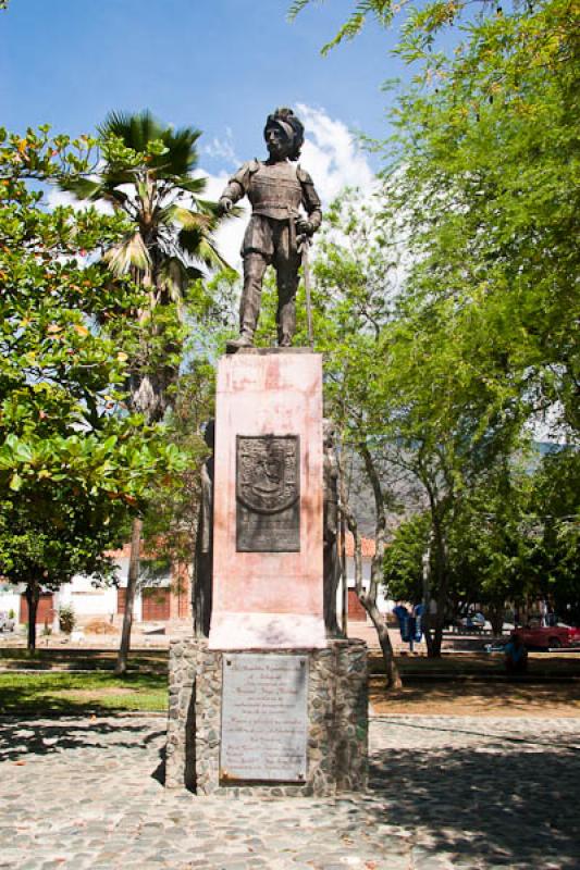 Estatua del Mariscal Jorge Robledo, Santa Fe de An...