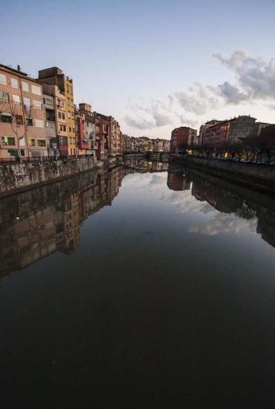 Casas Sobre el Rio Oñar, Gerona, Barcelona, Catal...