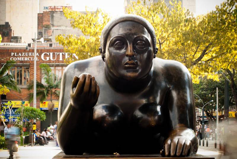 Mujer con Fruta, Plaza Botero, Medellin, Antioquia...