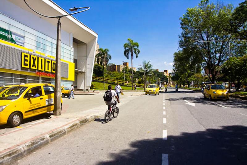 Exito de la Mota, La Mota, Belen, Medellin, Antioq...